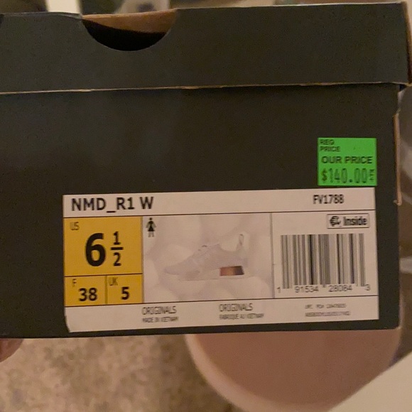 Women’s adidas NMD - Picture 5 of 5